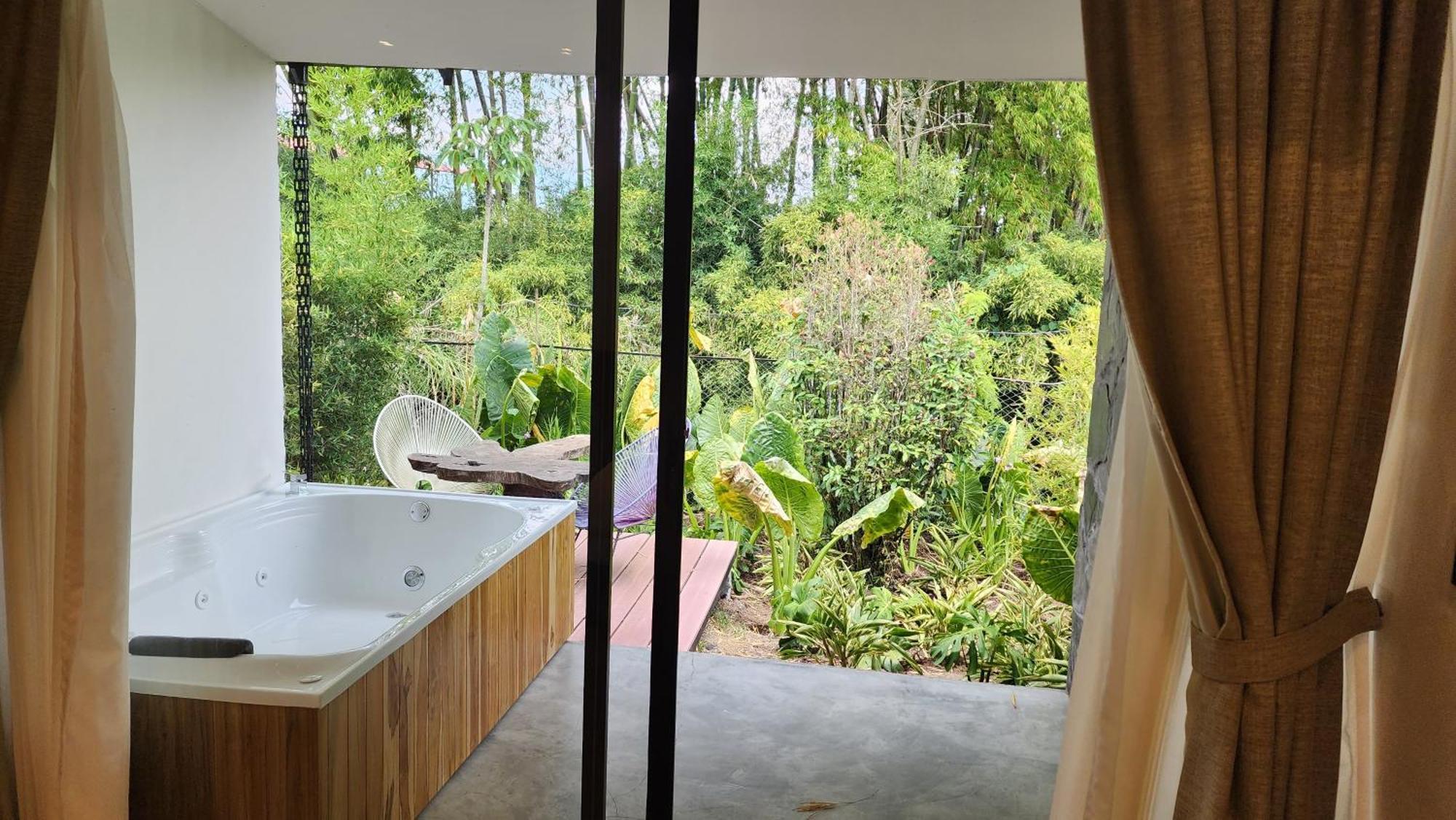 Uko Urban Ekolodge *