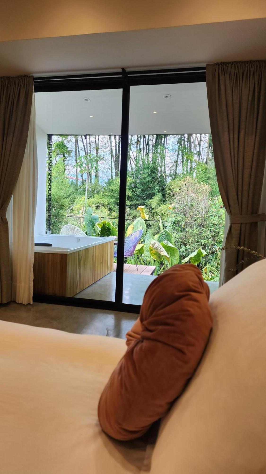 Uko Urban Ekolodge *